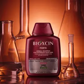 Bioxcin Forte Saç Dökülmesine Karşı Şampuan 300ml - 3