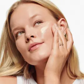 Clinique Dramatically Different Moisturizing Lotion SPF 50+ Koruyucu ve Nemlendirici 75ml - 3