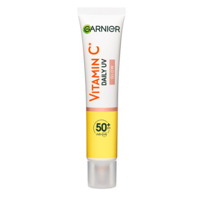 Garnier Vitamin C Daily UV Glow SPF 50 - Günlük Renkli Güneş Koruyucu 40ml - 1