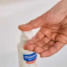 Mustela Soothing Cleansing Gel - Saç ve Vücut Şampuanı 300ml - 4