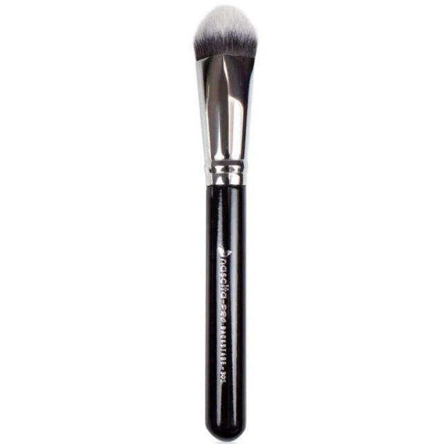 Nascita Backstage 4D Kabuki Fondöten Fırçası No: 301 - 1