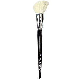Nascita Pro Angled Blush Brush - Açılı Allık Fırçası - Nascita