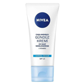 Nivea Essentials Günlük Nemlendirici Bakım Kremi SPF15 50ml - Nivea