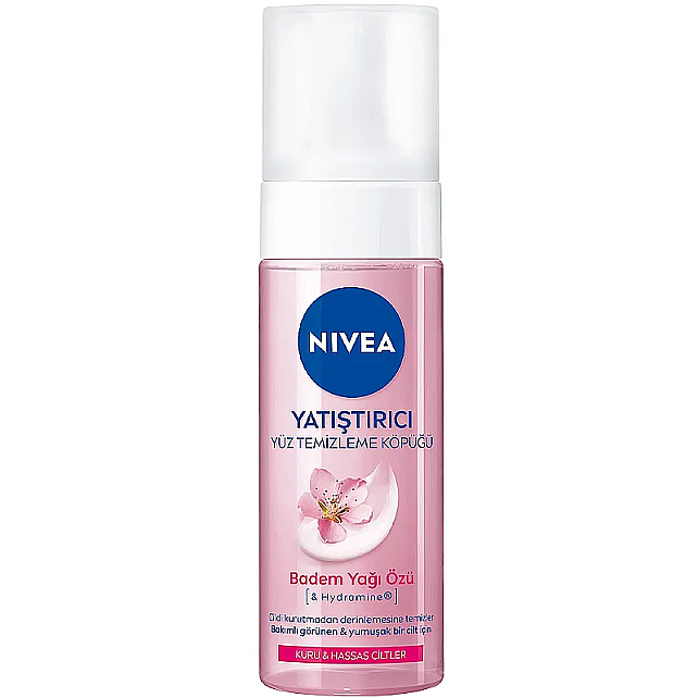 Nivea Yatıştırıcı Yüz Temizleme Köpüğü