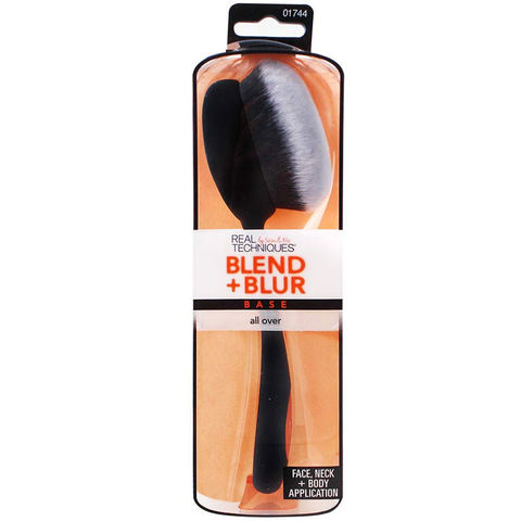 Real Techniques Blend & Blur Base - Karıştrıcı Kaşık Makyaj Fırçası Real Techniques Blend & Blur Base - Karıştrıcı Kaşık Makyaj Fırçası