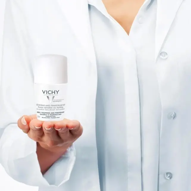 Vichy Soothing Roll-On Deodorant 50ml - 3